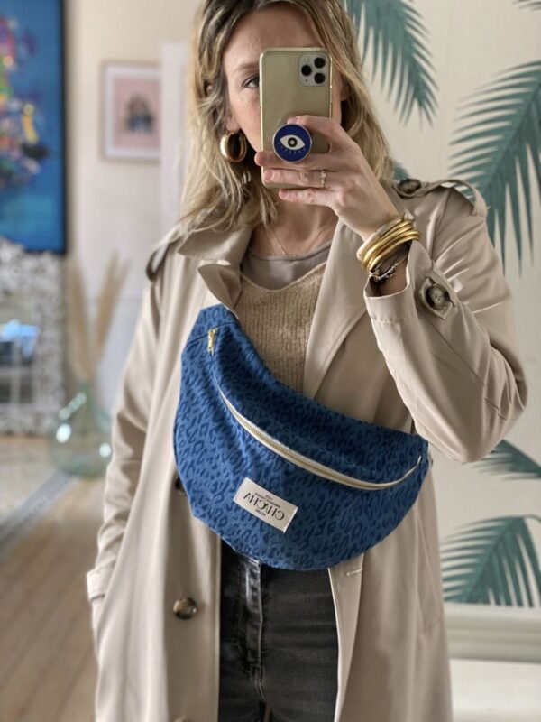 Sac Banane en jean Léopard bleu – Image 3