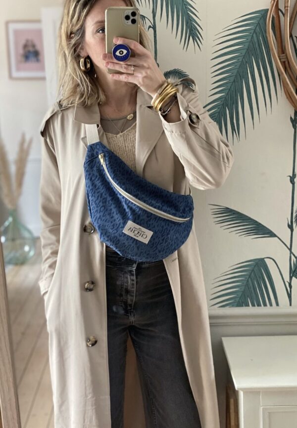 Sac Banane en jean Léopard bleu – Image 4