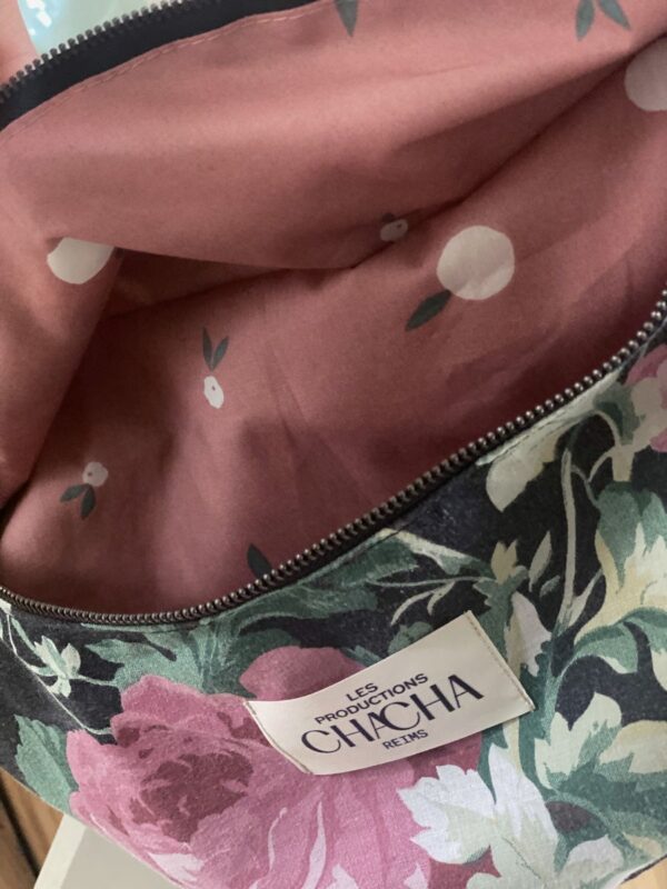 Sac Banane upcycling Fleurs ( différentes tailles) – Image 5