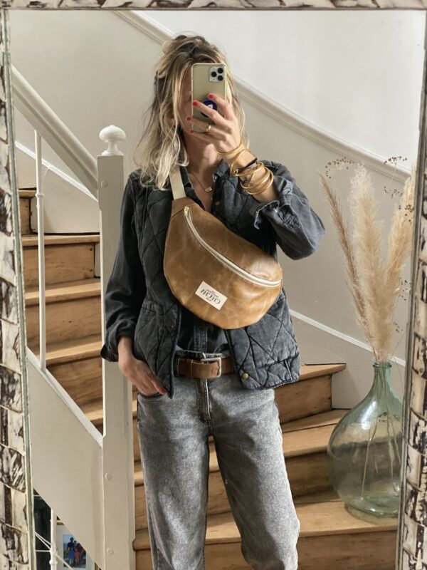 Sac Banane simili cuir cognac – Image 3