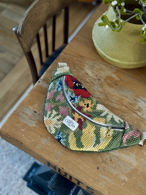 Sac Banane caneva "Yevette"